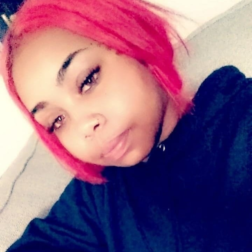 Meet your Posher, Imari